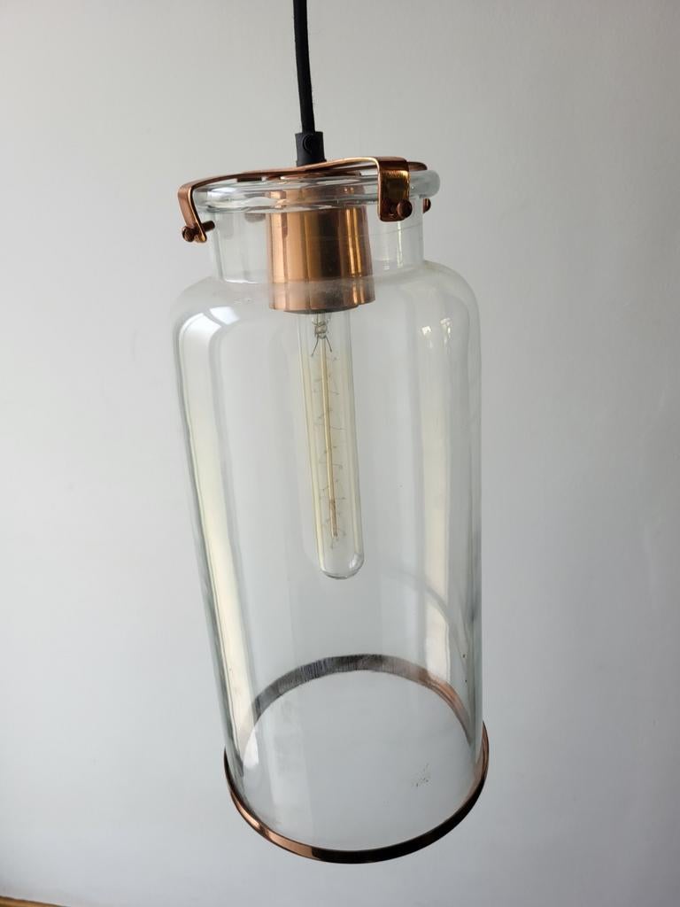 Lamp, Enlèvement