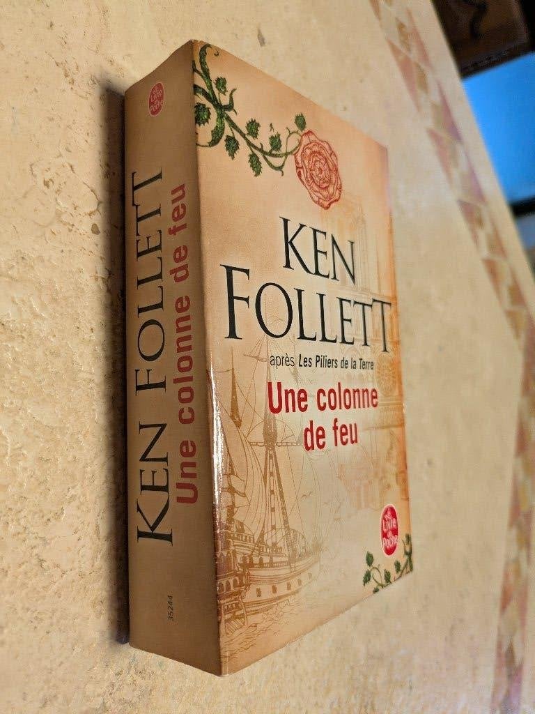 Une colonne de feu (Ken Follett)., Boeken, Gelezen, Europa overig, Verzenden, Ken Follett.