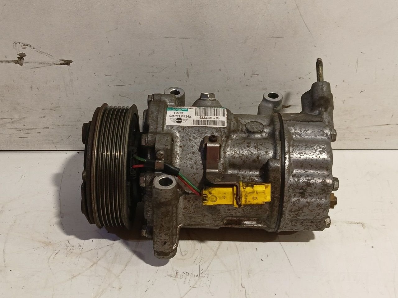 Airco pomp Mini Mini, Onderdelen@venauto.nl, Van der Ven Autorecycling B.V., Ettenseweg 76, 4706 PB Roosendaal, The Netherlands