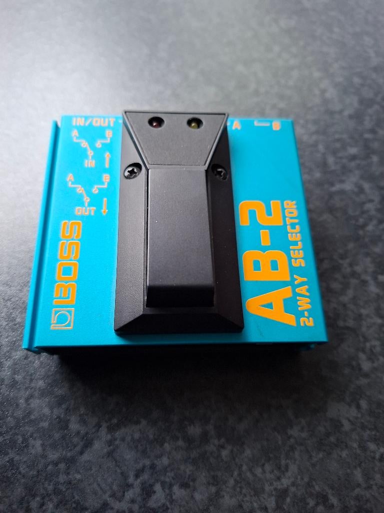 Boss AB-2 schakelpedaal, Musique & Instruments, Effets, Enlèvement ou Envoi, Comme neuf, Autres types