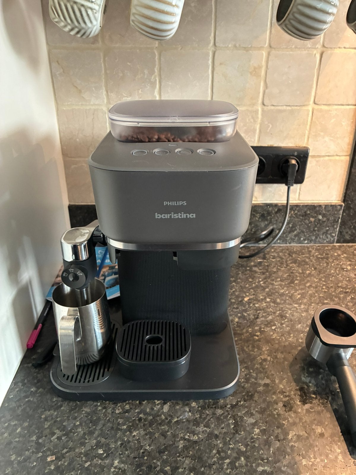 Phillips baristina latte nieuw espresso machine, Elektronische apparatuur, Ophalen of Verzenden, Zo goed als nieuw, Koffiebonen