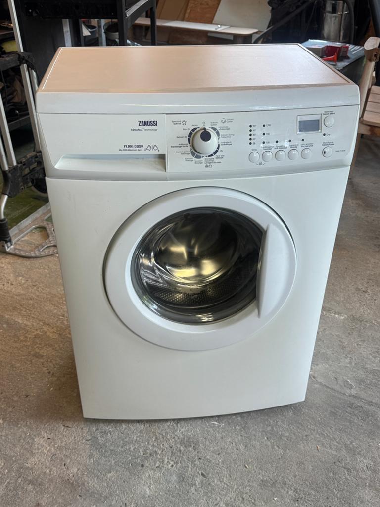 Zanussi ZWG 7120 K, Elektronische apparatuur, Wasmachines, Gebruikt, Voorlader, 6 tot 8 kg, 85 tot 90 cm, 1200 tot 1600 toeren