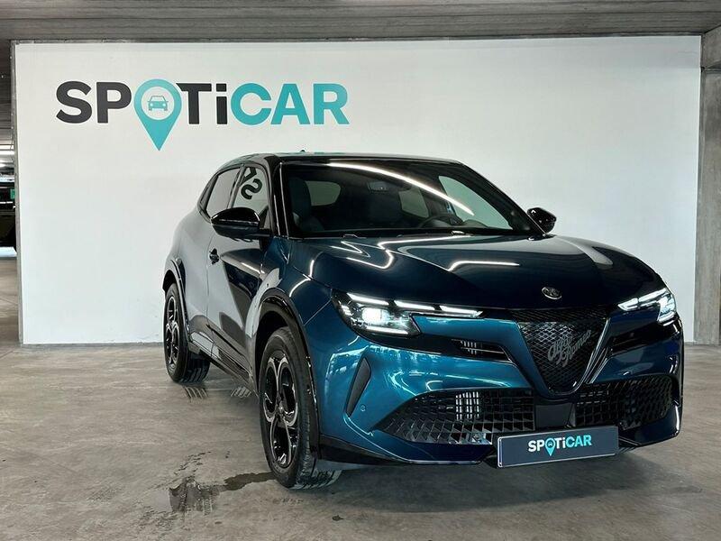 Alfa Romeo Junior Ibrida Q4, Auto's, Automaat, Gebruikt, 1199 cc, Blauw