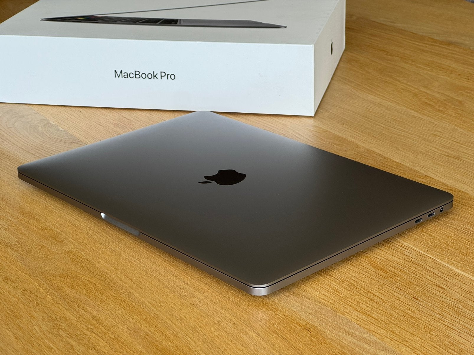 Apple MacBook Pro 13” 2020 | 2.0GHz | 16GB | 512GB | AZERTY, Ophalen, 2 tot 3 Ghz, 13 inch, 512 GB