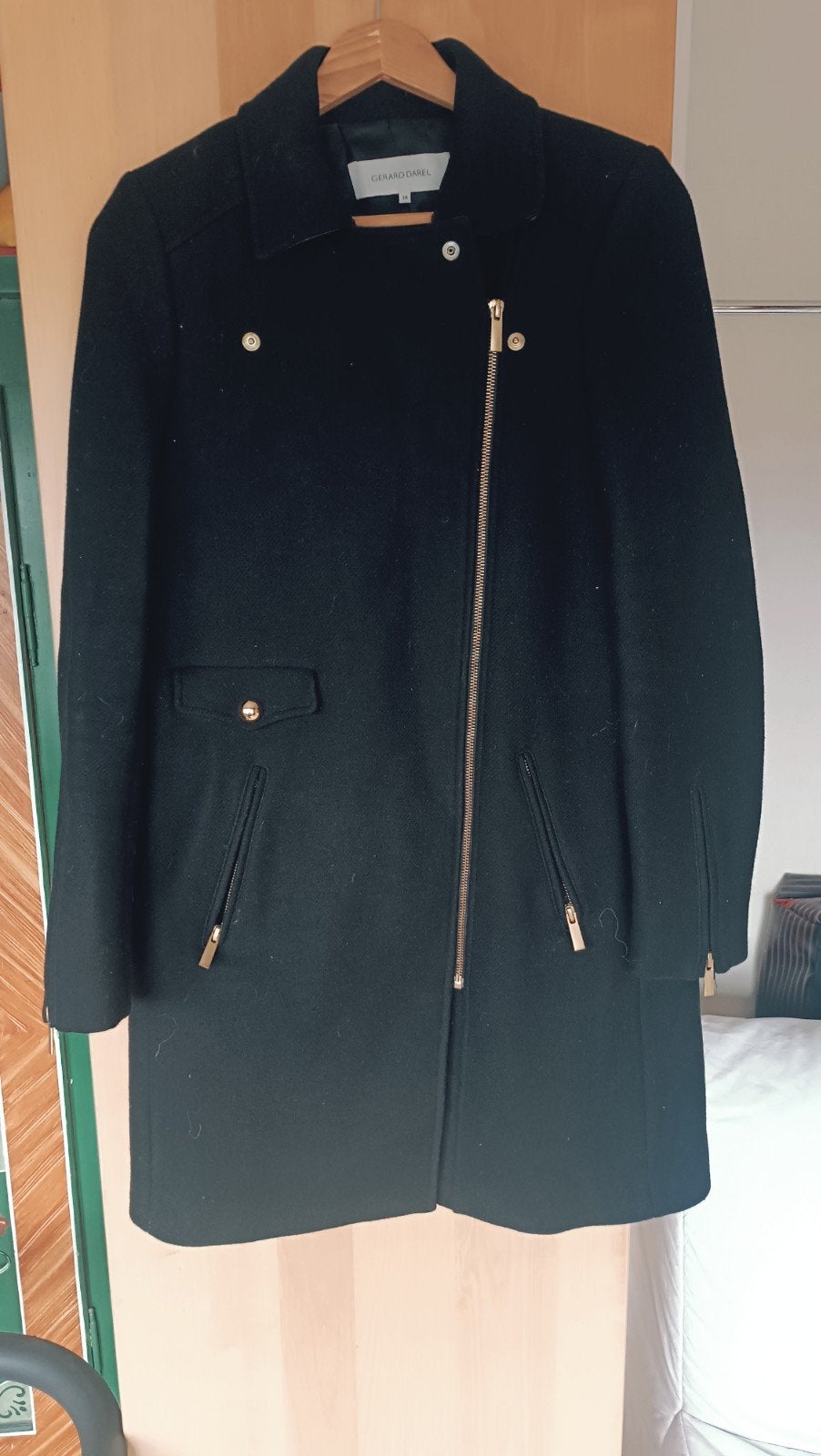 Gérard Darel: Wollen jas, zwart, zeer beschadigd kunstleer, Kleding | Dames, Maat 38/40 (M), Zwart, Ophalen of Verzenden, Gedragen