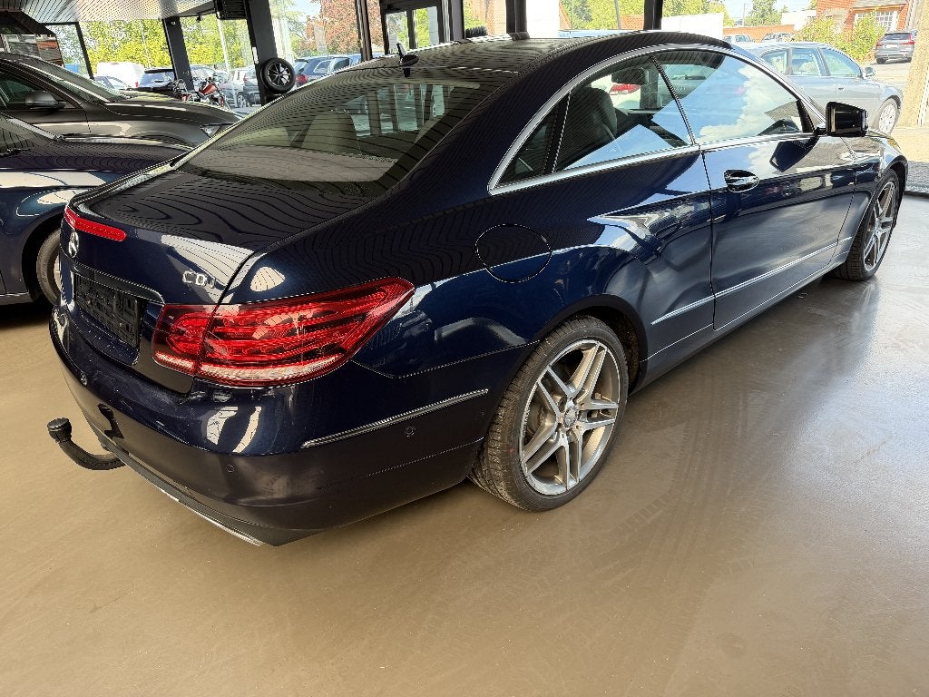 Mercedes E220 CDI Coupe*Automaat*127000km*, Autos, Mercedes-Benz, Cuir, Euro 5, Achat, https://public.car-pass.be/vhr/61f6f80b-b91e-483c-98ab-e869ba711318