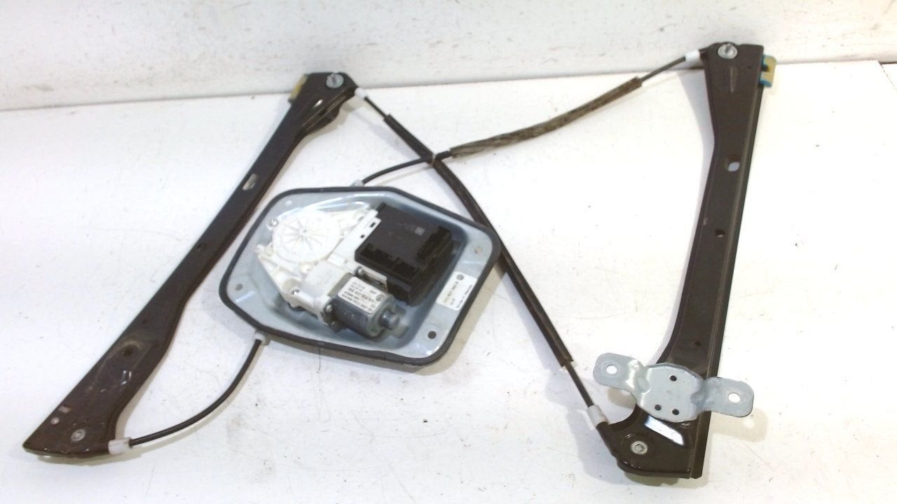 Raammechaniek elektrisch rechts voor Volkswagen Golf, Onderdelen@venauto.nl, Van der Ven Autorecycling B.V., Gebruikt, Ettenseweg 76, 4706 PB Roosendaal, The Netherlands