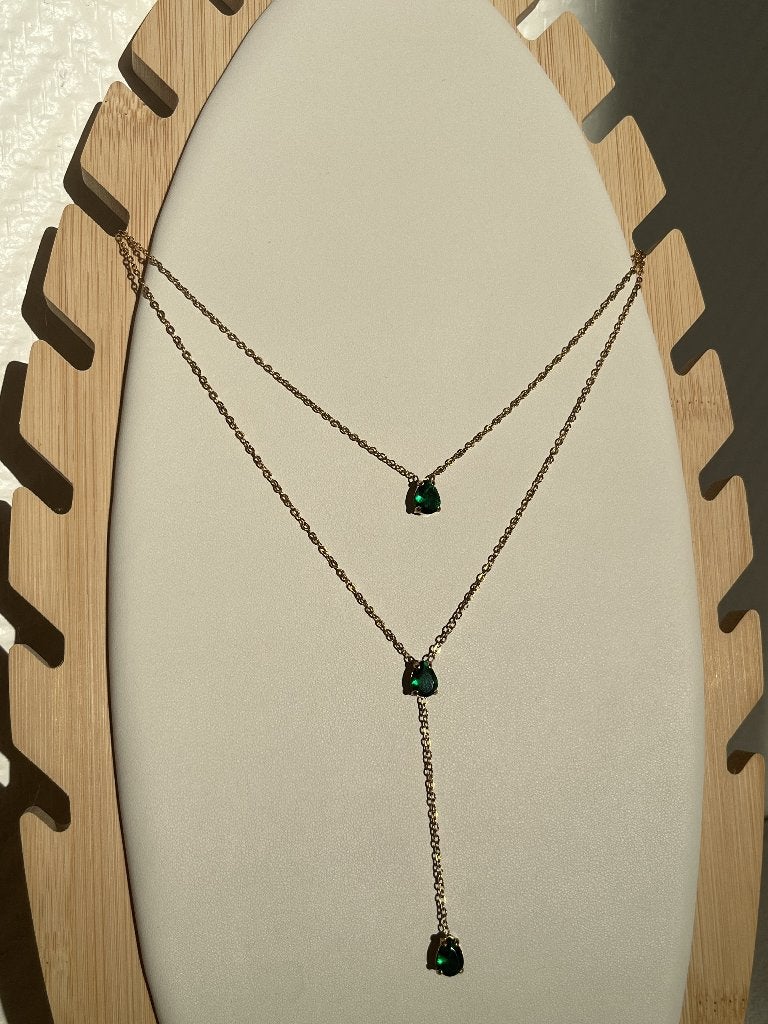 Vintage Stijl Dubbele Ketting met Groene Steentjes, Handtassen en Accessoires, Kettingen, Ophalen of Verzenden, Gebruikt, Goud