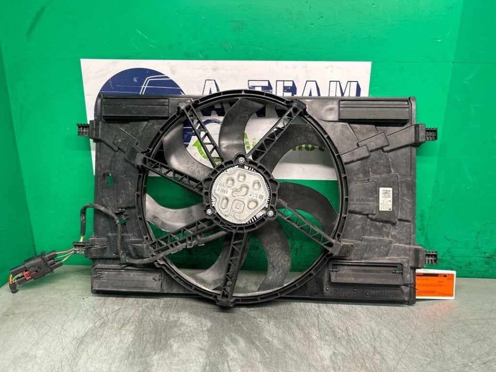 RADIATEUR VENTILATEUR Volkswagen Golf VII (AUA), Autos : Pièces & Accessoires, Utilisé, Volkswagen