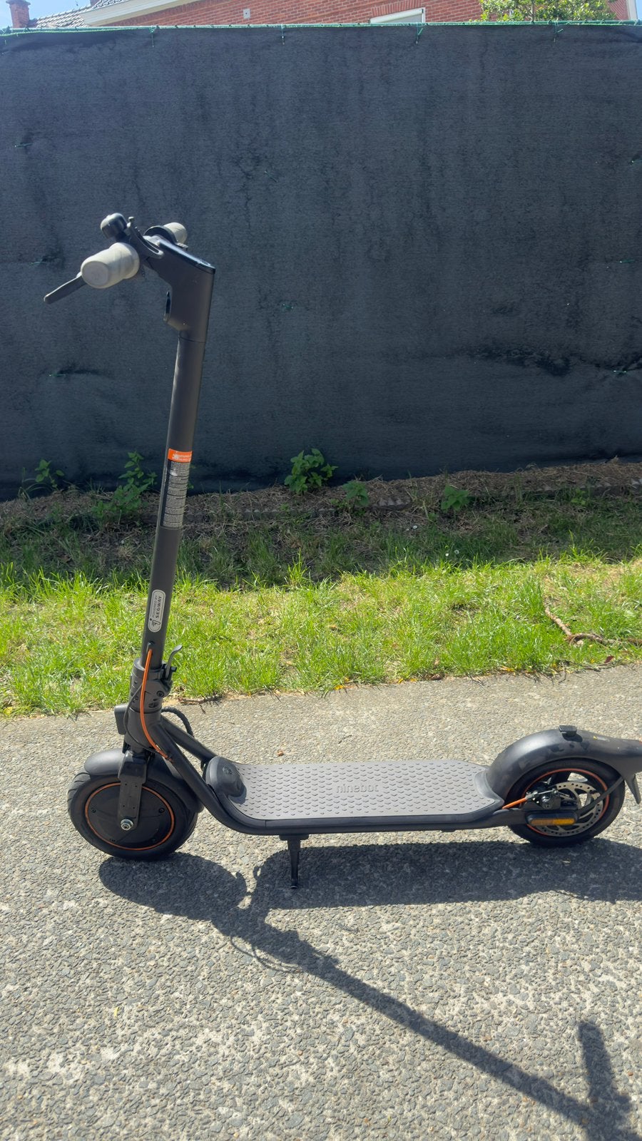 Ninebot f40, Enlèvement, Comme neuf, Step électrique (E-scooter)
