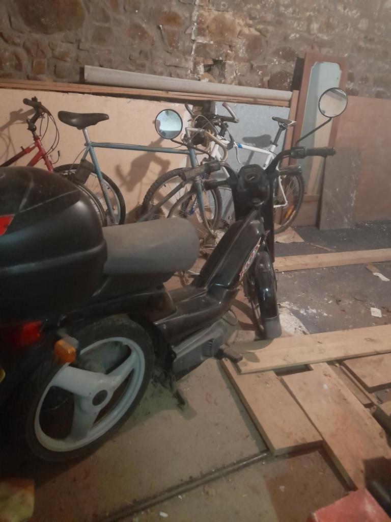 Mobilette Peugeot avec certifica  d immatriculation, Vélos & Vélomoteurs, Enlèvement