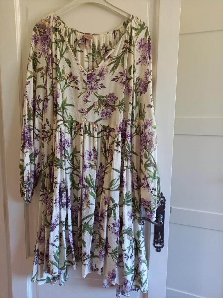 Nieuw kleed MT58 oksel-oksel 80cm lengte 1,06m, Kleding | Dames, Grote Maten, Ophalen of Verzenden