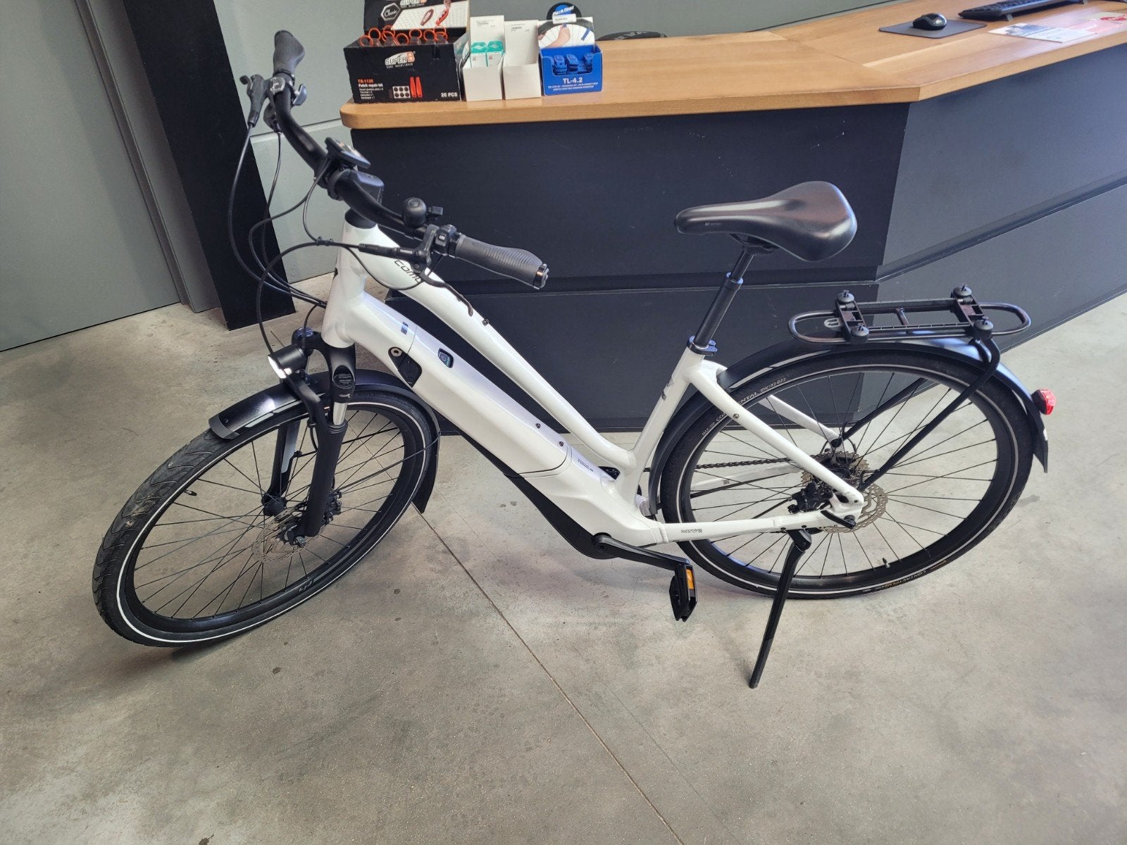 Specialized Como, Vélos & Vélomoteurs, Vélos électriques, Enlèvement