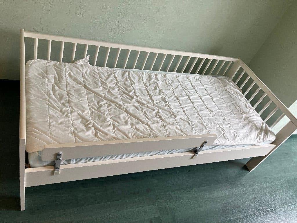 Peuterbedje, 70 à 85 cm, Enlèvement, Matelas, Utilisé