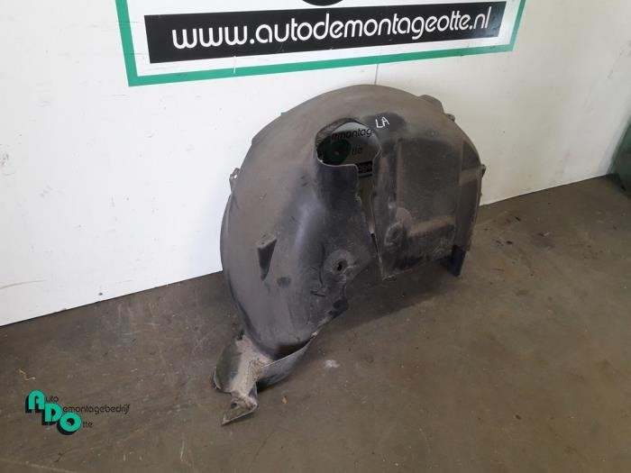 Passage de roue d'un Renault Clio (Clio 3 06-), Renault, -, 3 mois de garantie, Utilisé