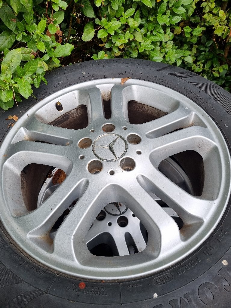 Velgen met winterbanden  voor SUV Mercedes , Audi , BMW , VW, Auto-onderdelen, Banden en Velgen, 18 inch, Gebruikt, Velg(en), 235 mm