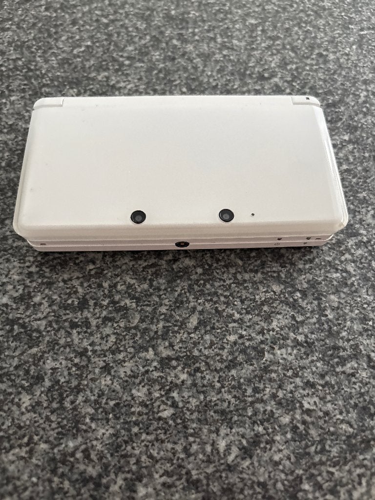 Nintendo 3ds + super Mario 3d land + Mario kart 7, Met games, Wit, Ophalen of Verzenden, 3DS