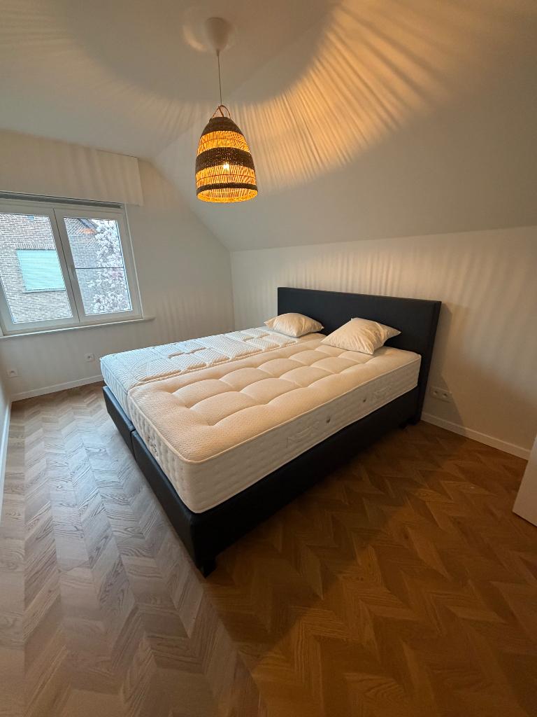 Degelijk bed 180x200 antraciet, Ophalen, Tweepersoons, Grijs, Zo goed als nieuw
