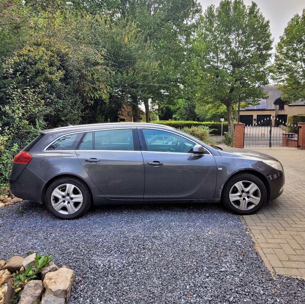 opel insignia 2.0 cdti sports tourer, Voorwielaandrijving, Euro 5, 1956 cc, Zwart