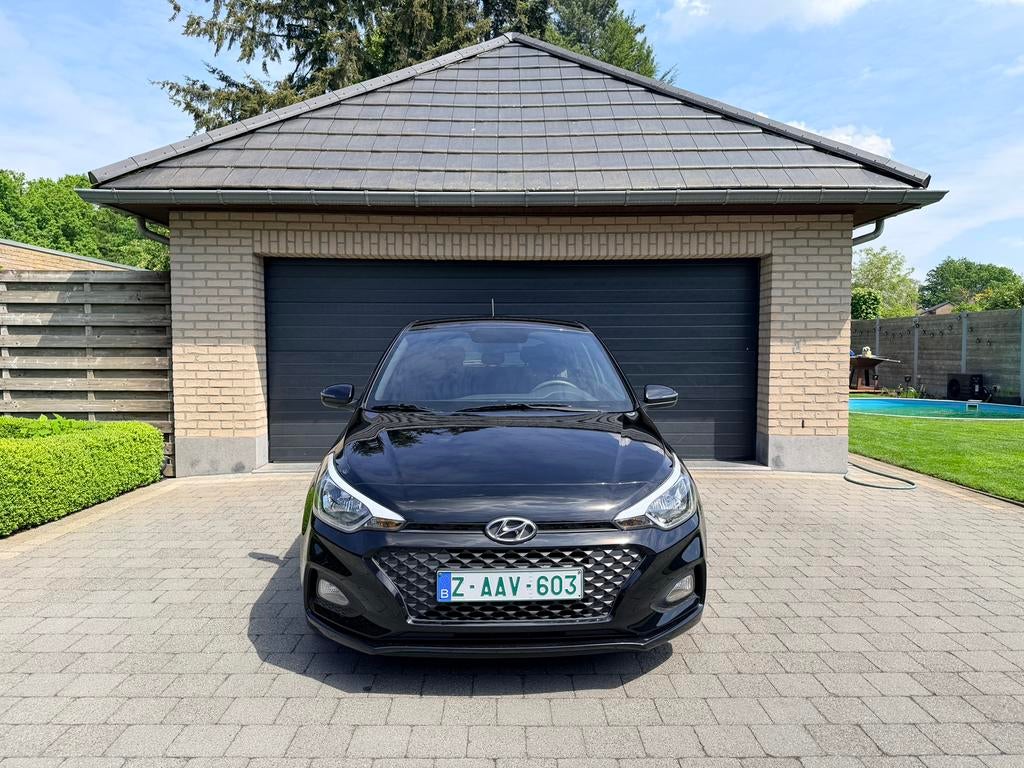 HYUNDAI I20 2020 72.000KM NAVI BT ONGEVALSVRIJ, Autos, Achat, Entreprise, Boîte manuelle, Noir