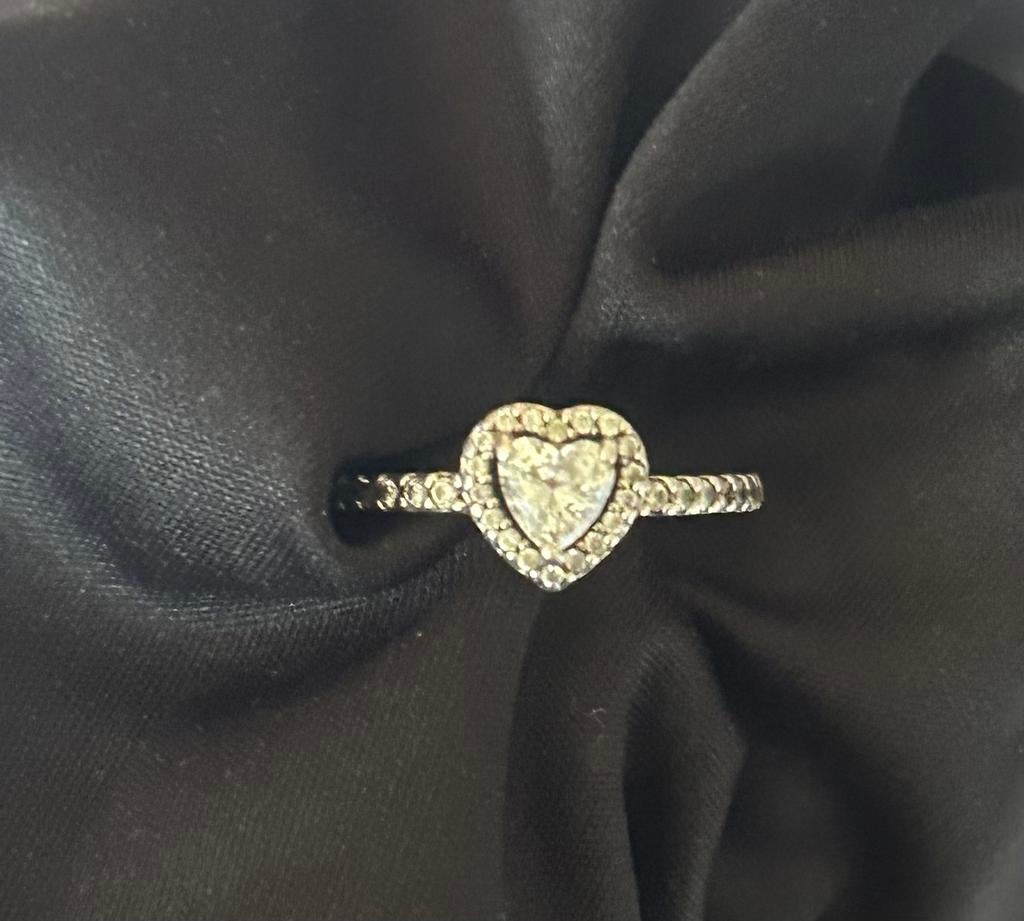 Pandora ring 💍, Handtassen en Accessoires, Ringen, Ophalen, Zo goed als nieuw, Dame, Zilver