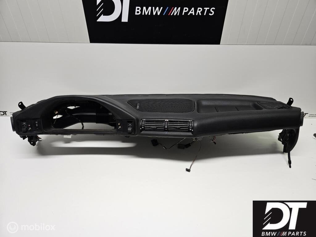 Dashboard BMW 5-serie E34 ('88-'95) 51451946992, Auto-onderdelen, Dashboard en Schakelaars, Gebruikt, Ophalen of Verzenden, BMW