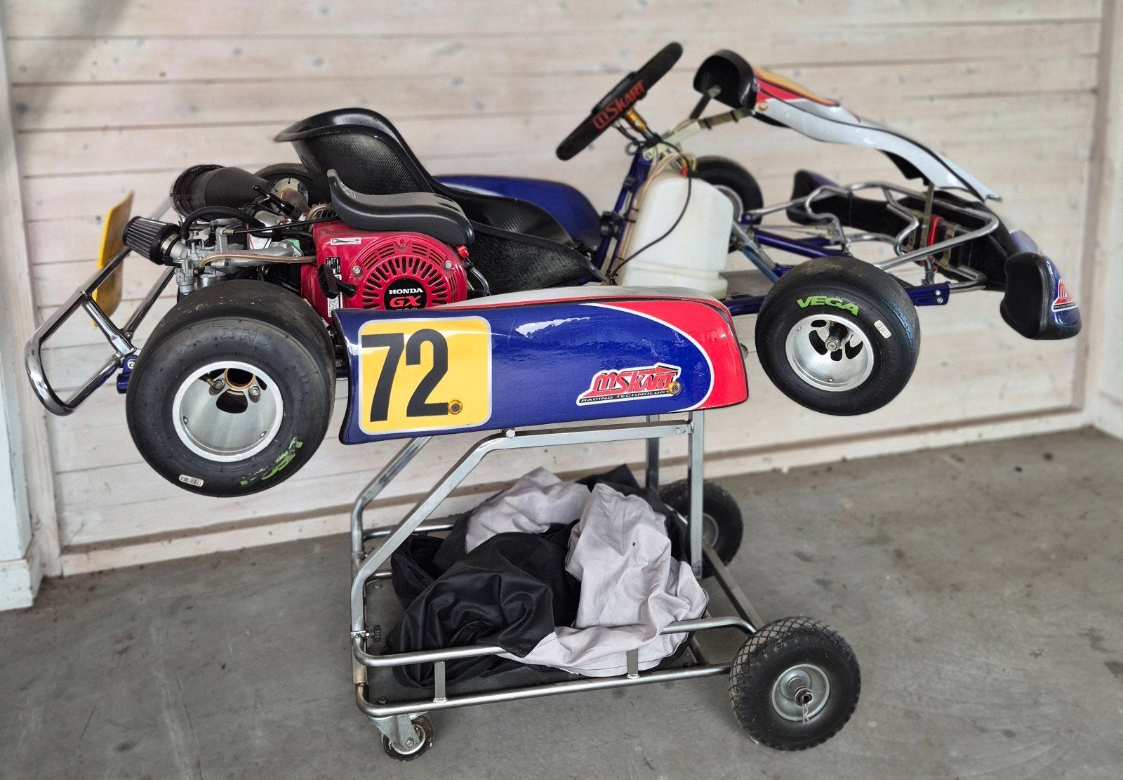 kart met Honda Motor, Motos, Enlèvement