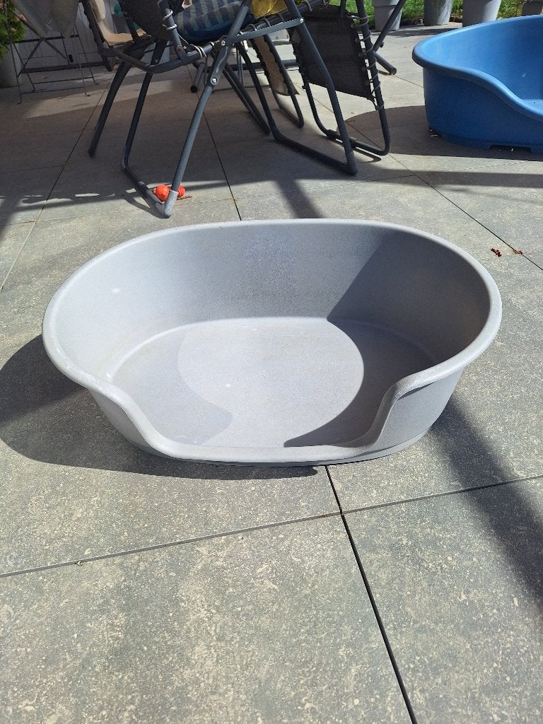 middelgrote hondenmand 62x36 grijze kleur, weersbestendig, Dieren en Toebehoren, Hondenmanden, Ophalen, Stof