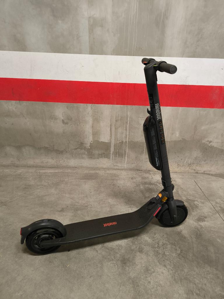 Trottinette électrique Segway Ninebot KickScooter E45E, Fietsen en Brommers, Steps, Zo goed als nieuw, Elektrische step (E-scooter)