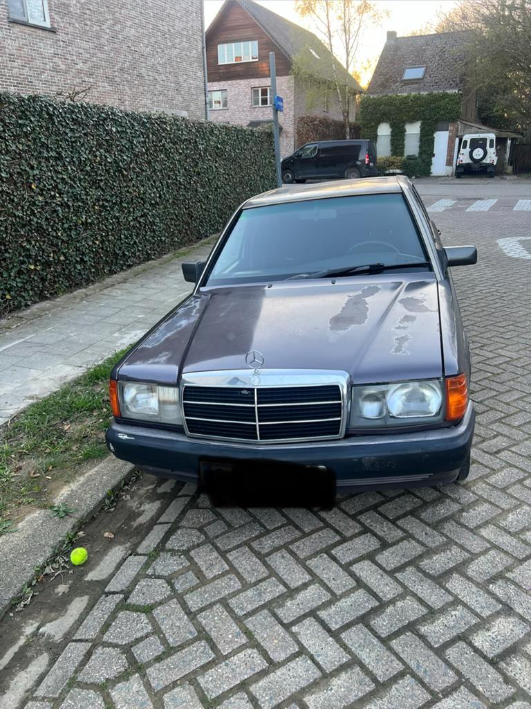 Mercedes w201 190 2.5 diesel, Autos, Essence, Achat