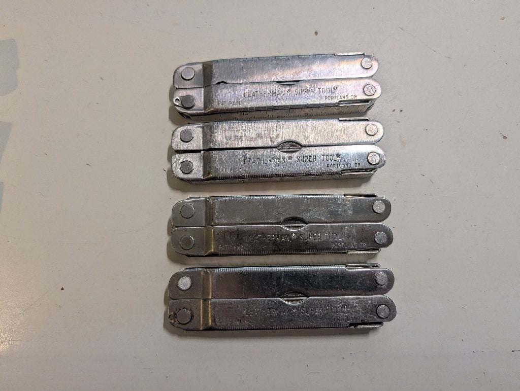 Lot de 4 stylos Leatherman Super Tool, Caravanes & Camping, Outils de camping, Enlèvement ou Envoi, Utilisé