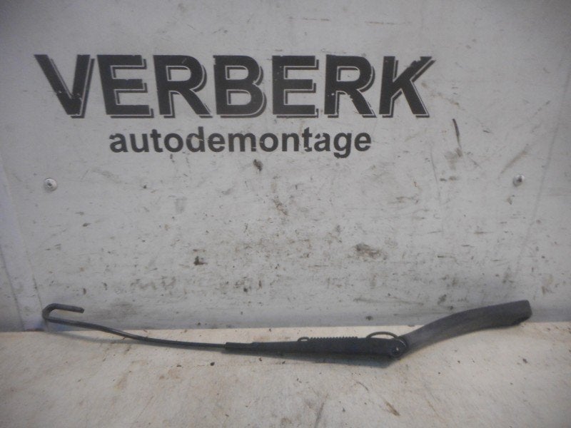 BRAS ESSUIE GLACE AVANT GAUCHE C Sportcoupé (C203), Mercedes-Benz, Utilisé, Dialog.mb@mercedes-benz.com, Mercedes-Benz AG
