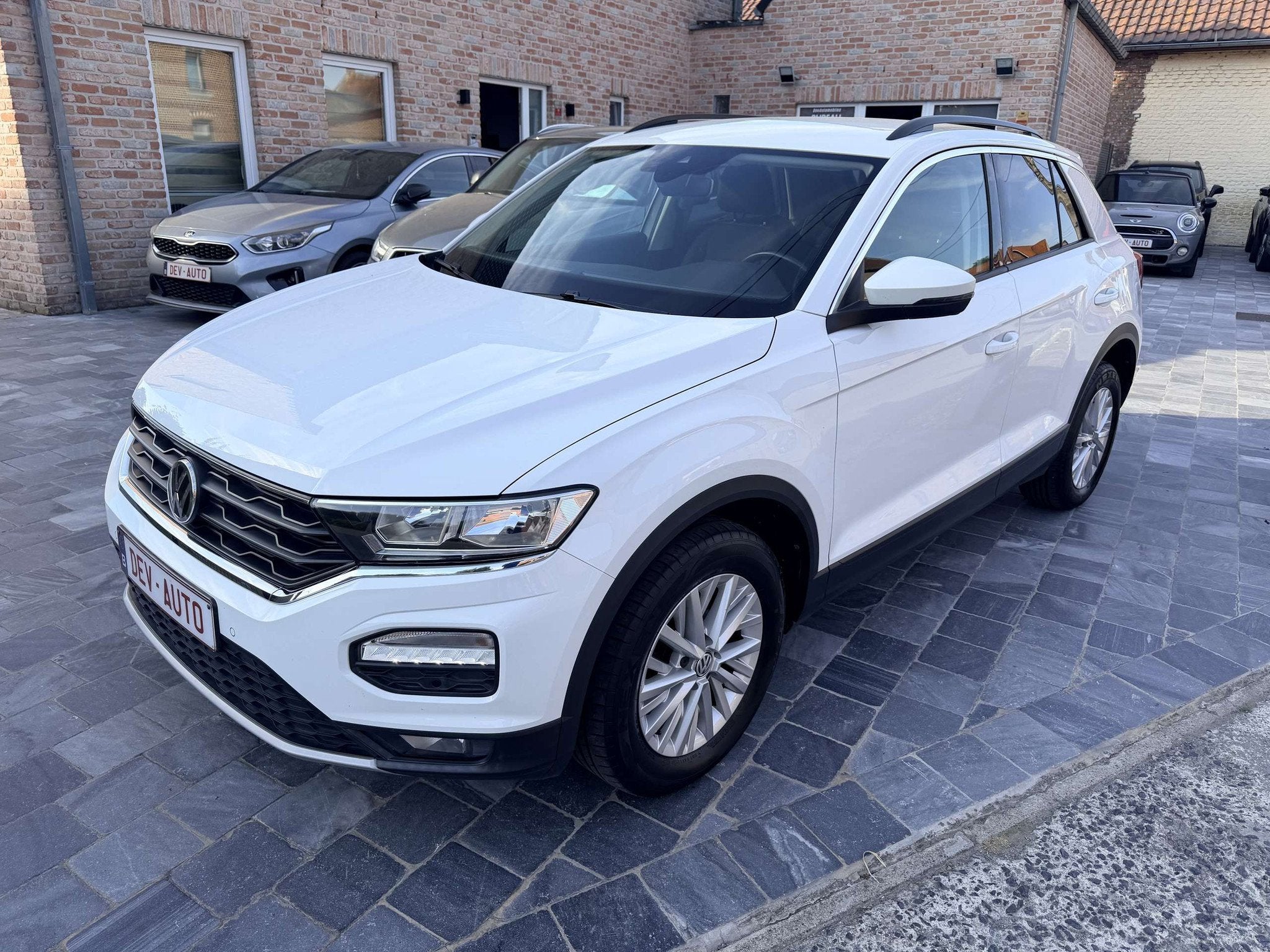 Volkswagen T-Roc T-Roc 1.0 TSI*GARANTIE 12 MOIS*, Autos : Divers, 999 cm³, Blanc, Essence, SUV ou Tout-terrain