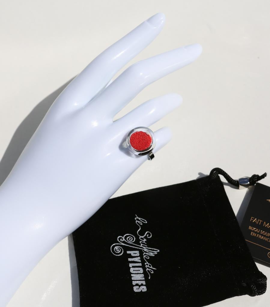 Jolie bague neuve Pylones, Bijoux, Sacs & Beauté, Bagues, Enlèvement ou Envoi, Neuf, Rouge