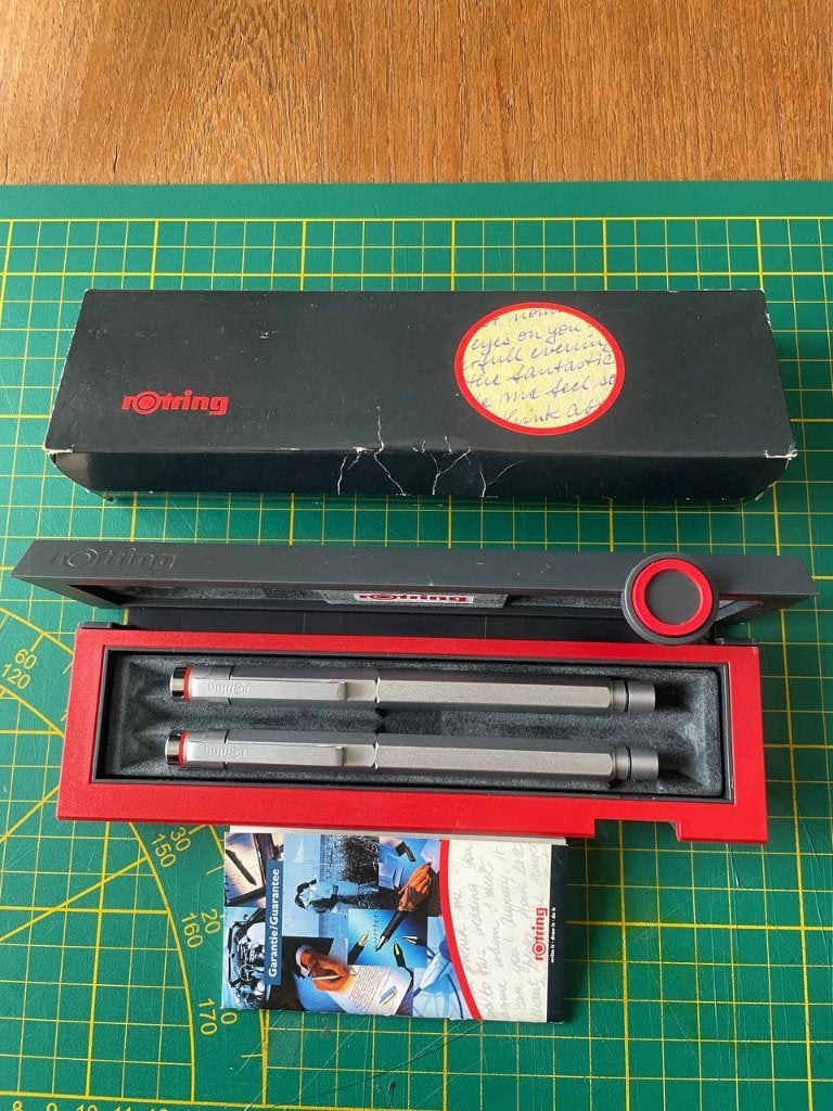 Rotring 600 / Newton Matte Silver Set (Fountain/ Roller), Verzamelen, Ophalen of Verzenden