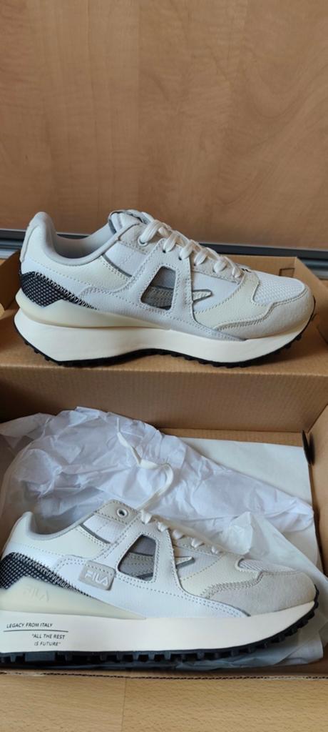 Fila Sneakers Maat 37 - NIEUW met prijskaartje / NEUF avec é, Enlèvement, Baskets