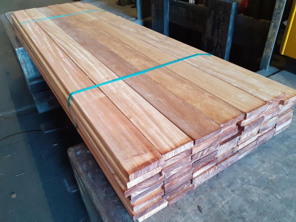 10 bundels hardhout vlonderplanken vanaf 2.43 p/m1, Planken, Nieuw, Ophalen of Verzenden, Hardhout