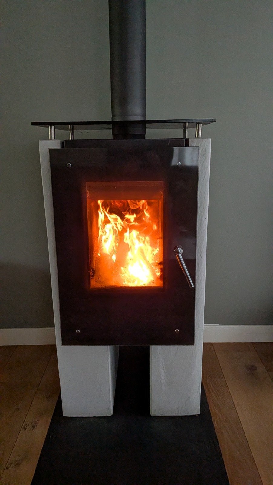 Design houtkachel merk Wodke, Ophalen, Houtkachel