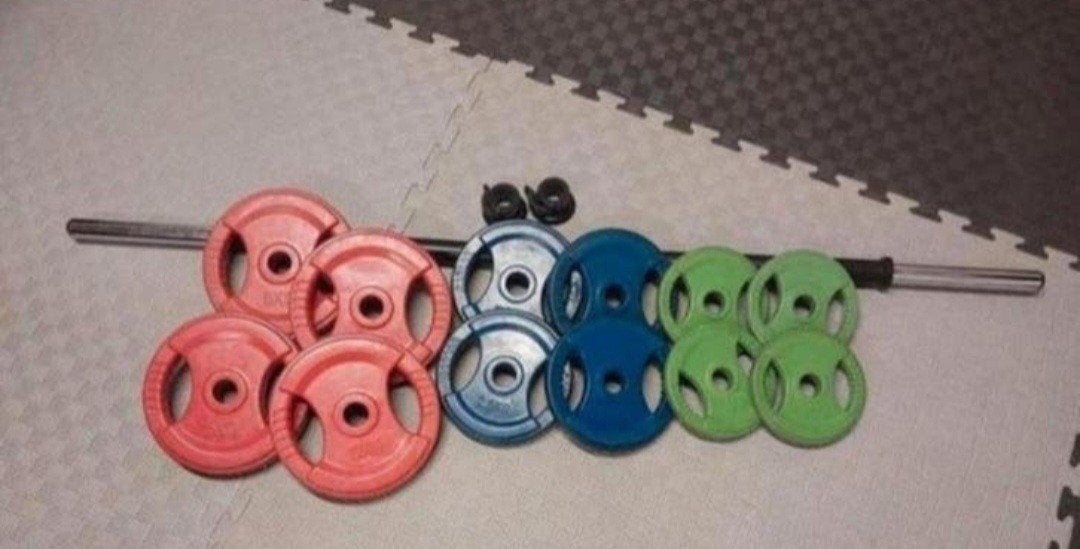 Ensemble complet d'haltères de fitness - Pompe/pompe corpore, Sports & Fitness, Équipement de fitness, Enlèvement
