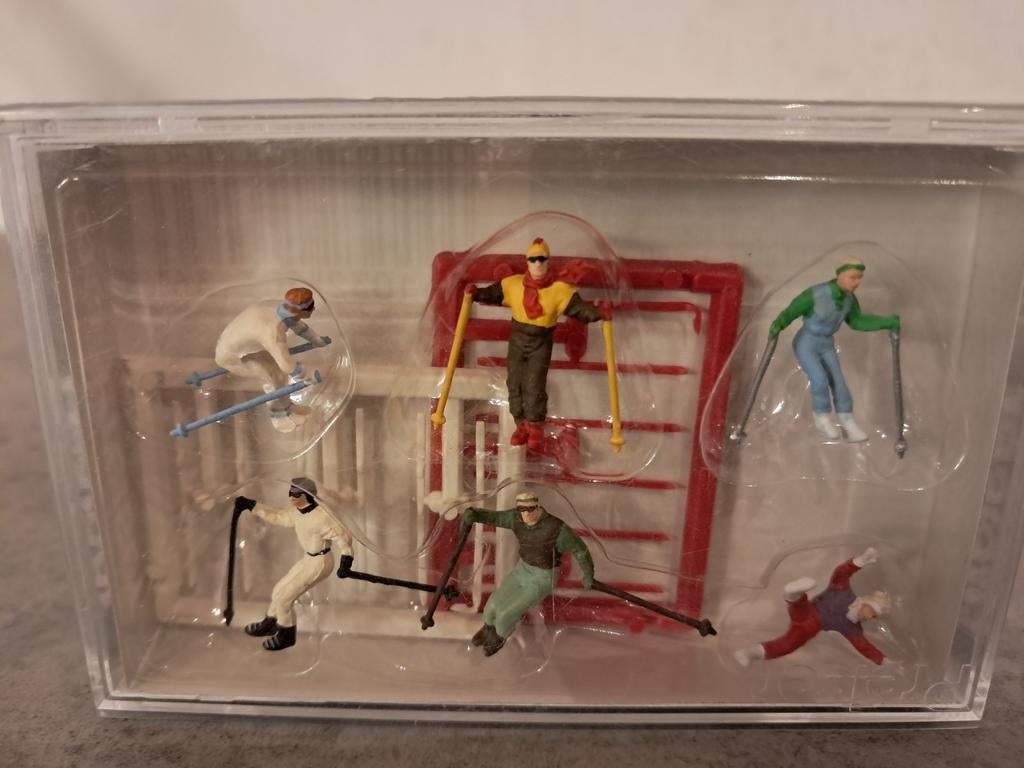 Modelbouw ski figuren, Hobby en Vrije tijd, Ophalen, Nieuw, 1:50 of kleiner, Figuur of Figuren