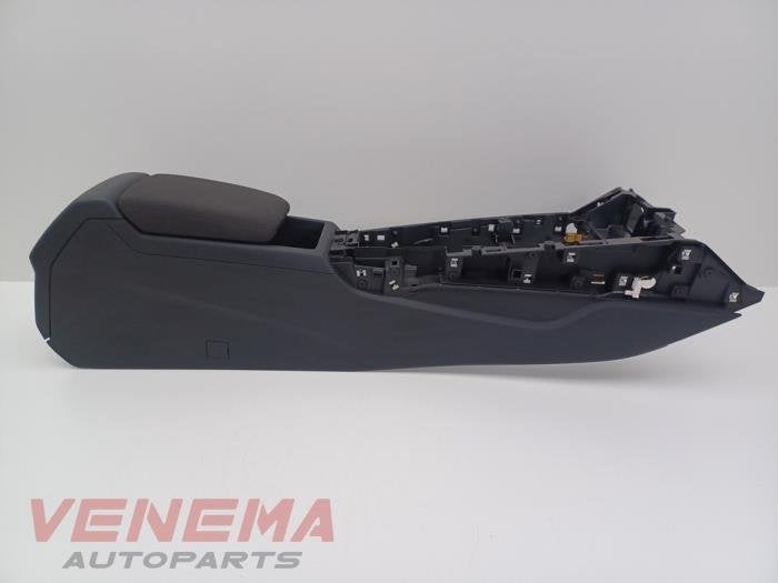Middenconsoles van een Audi A4, Gebruikt, -, -, -