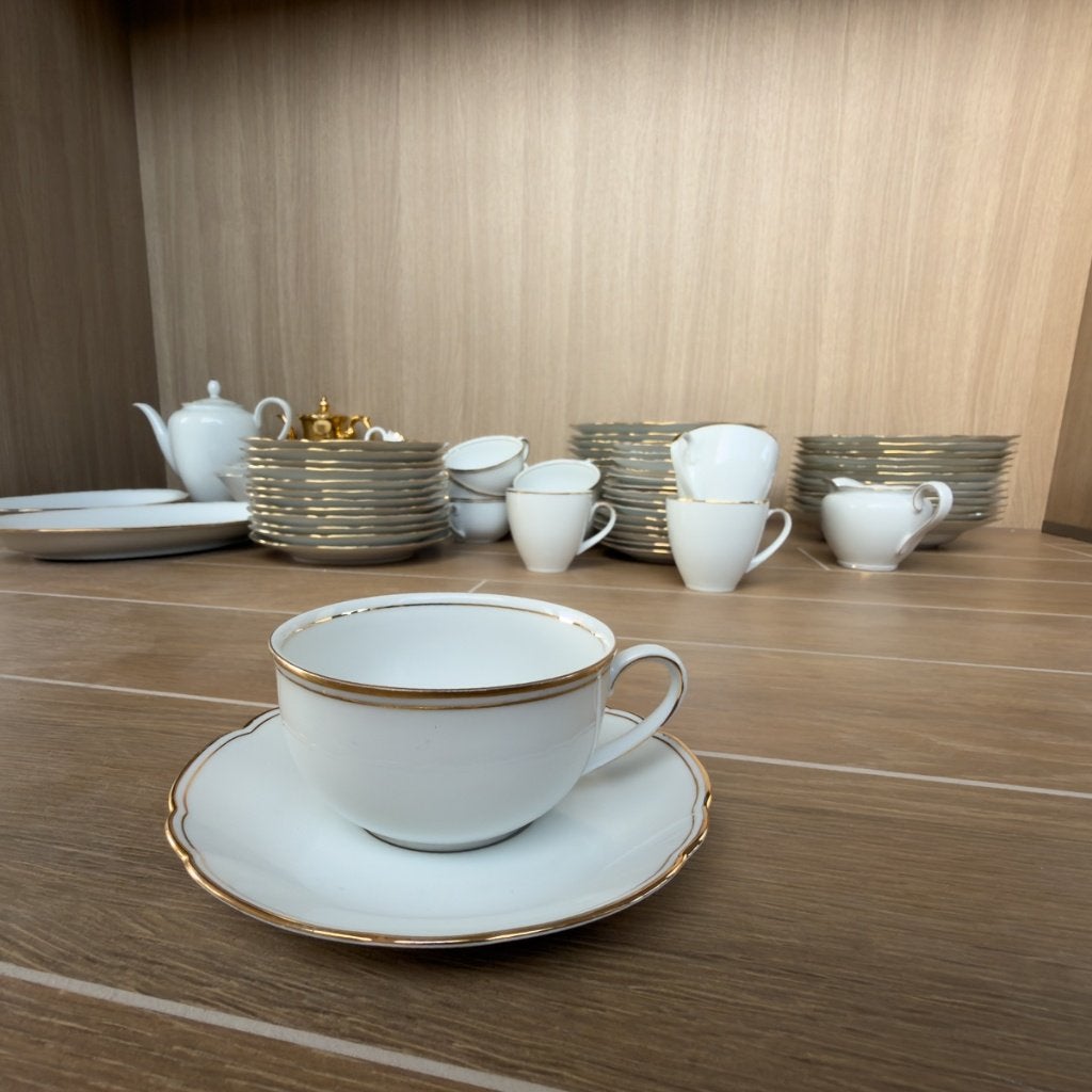 retro servies met gouden randje, Service complet, Vintage, Comme neuf, Enlèvement