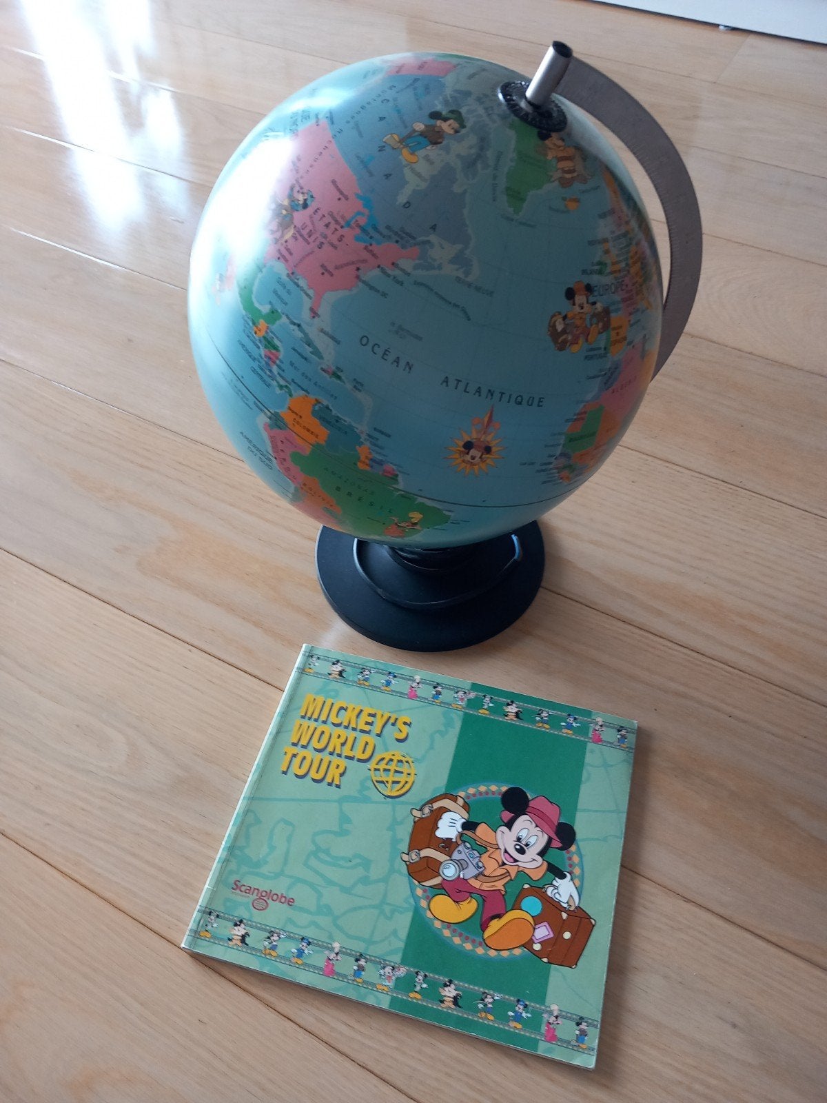 mappemonde Mickey, Rotatif, Enlèvement, Utilisé, Plastique