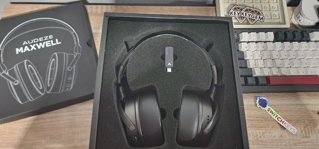 Audeze Maxwell 1 (PS) + coussin antigel WC + sangle Carpra, Autres marques, Bluetooth, Circum-aural, Comme neuf