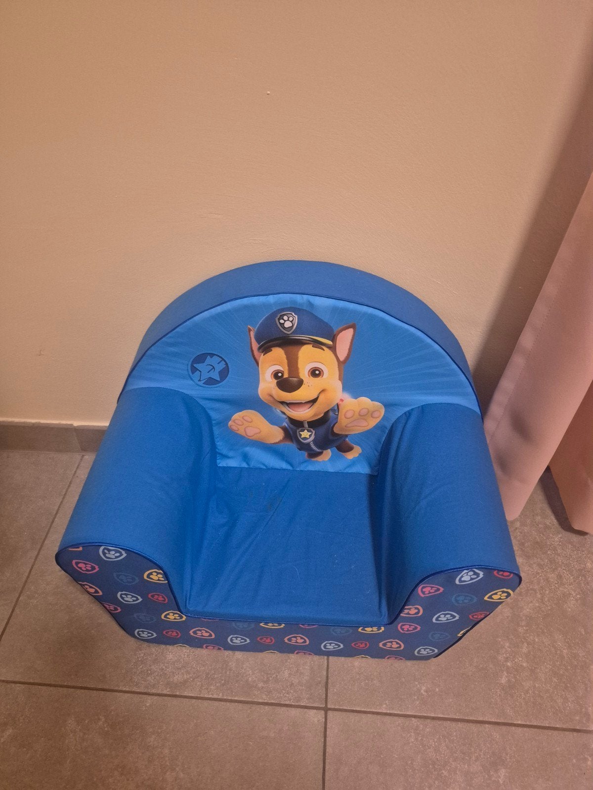 Zeteltje paw petrol, Enlèvement
