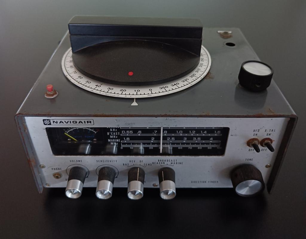 Radio de navigation japonaise vintage., Enlèvement ou Envoi, Ne fonctionne pas, Radio