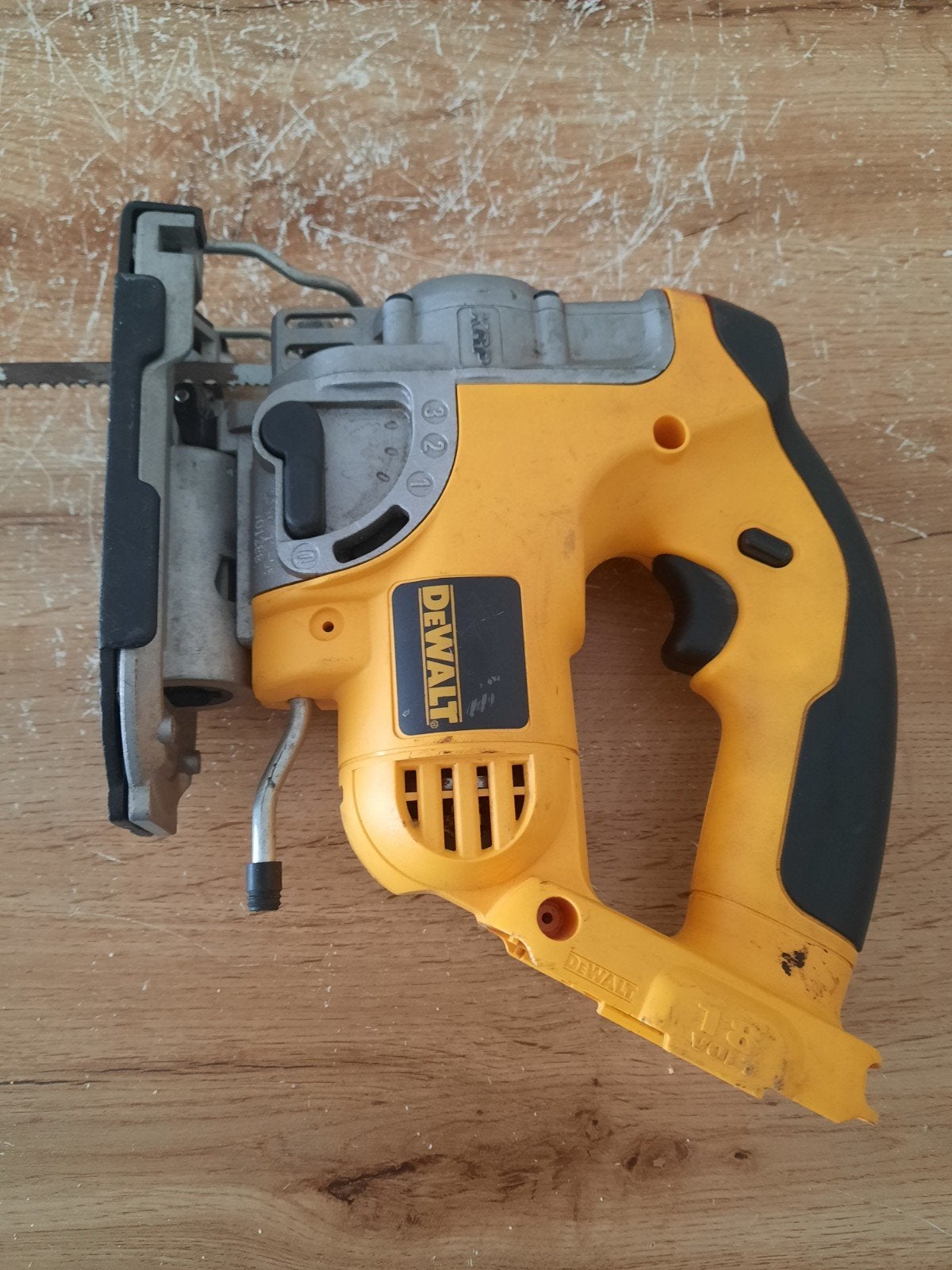 Wipzaag tekoop, Ophalen