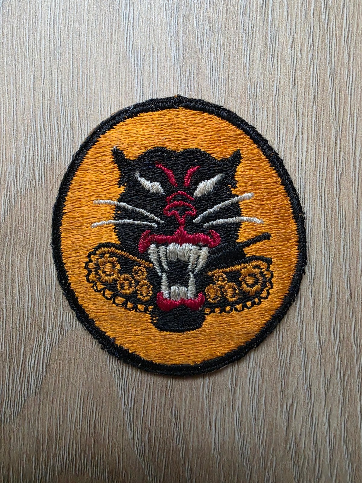 US WW2 Tank Destroyer patch whiteback 8-wheel variant, Verzamelen, Ophalen of Verzenden