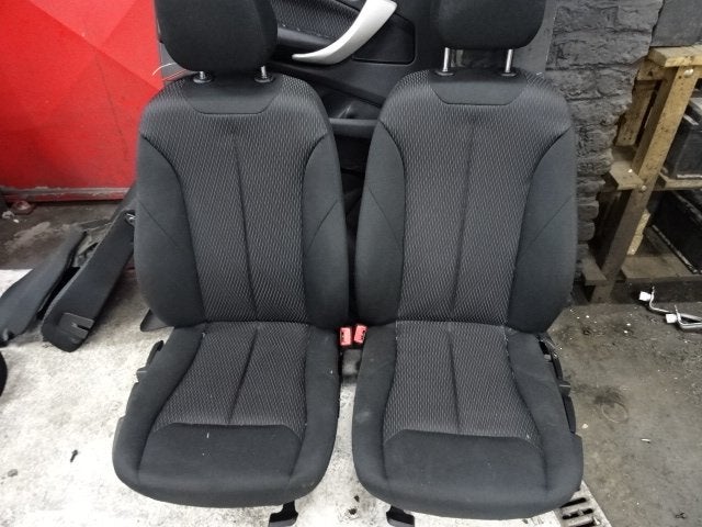 INTERIEUR COMPLET BMW 1 serie (F21) (01-2010/12-2019), Utilisé, BMW, Petuelring 130
80809  München, DE, Bayerische Motoren Werke AG