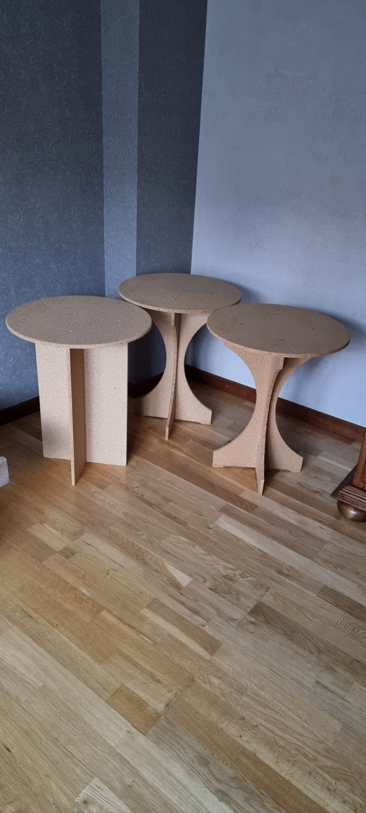 Bijzettafeltjes, Ophalen